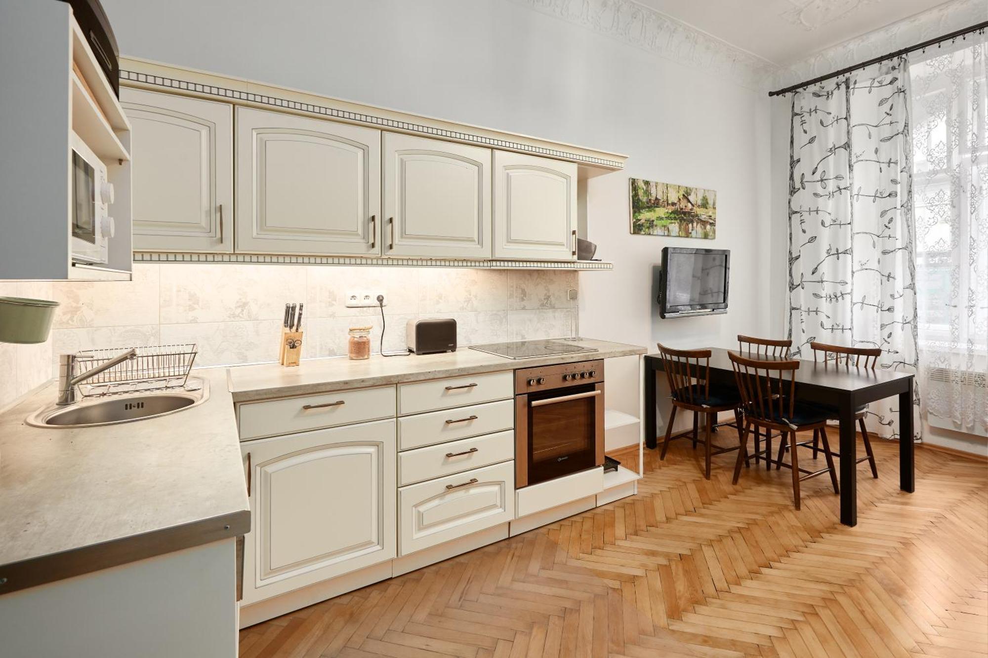 Room & Parking Assistance Prague Luaran gambar