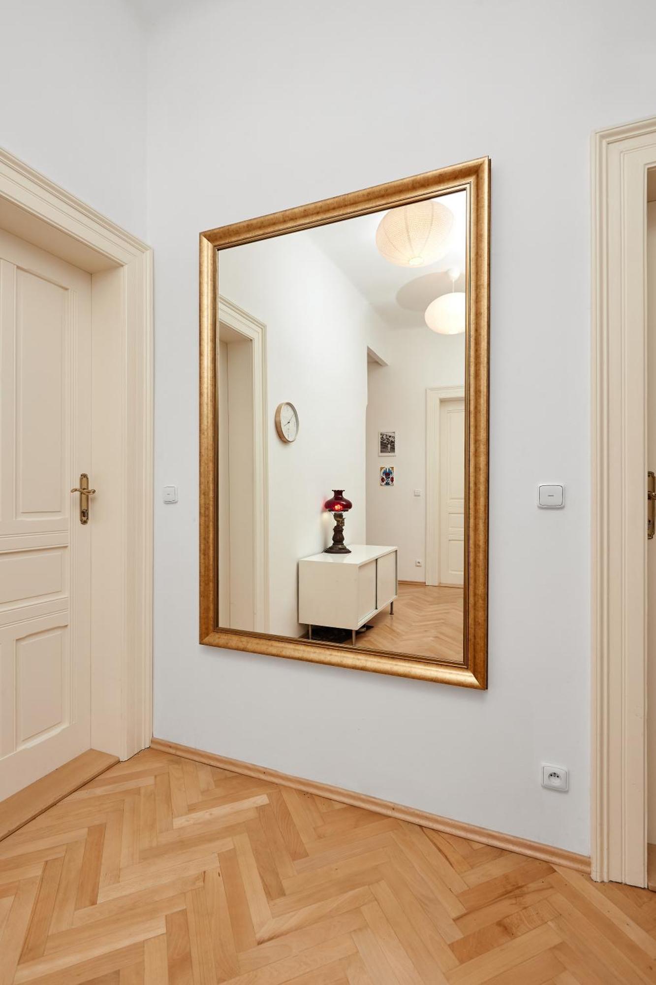Room & Parking Assistance Prague Luaran gambar