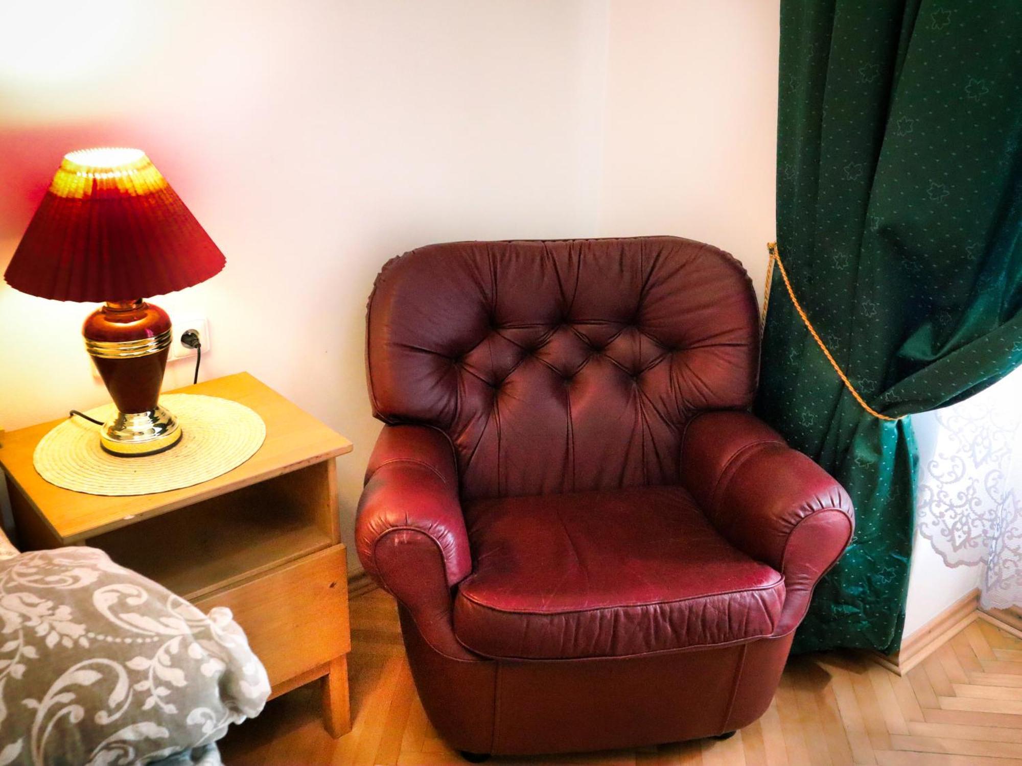 Room & Parking Assistance Prague Luaran gambar